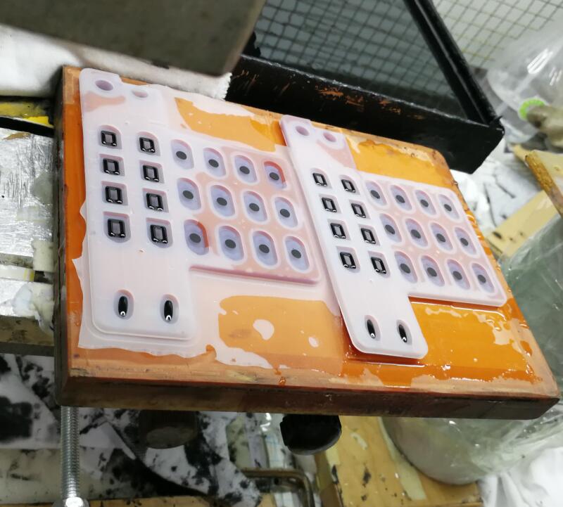 Conduction Silicon Button